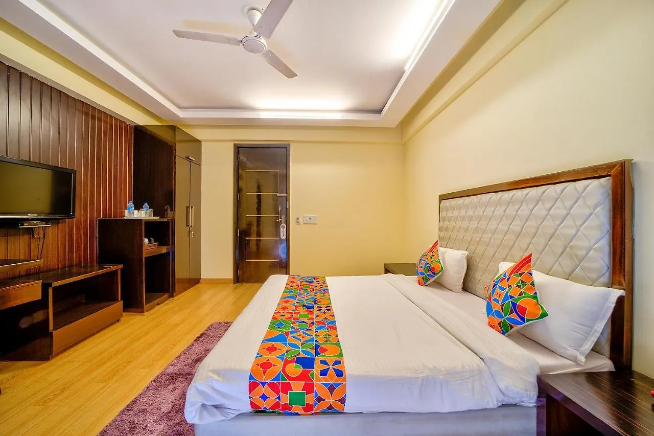 Fabhotel Rivlet Gurgaon 3*,  India