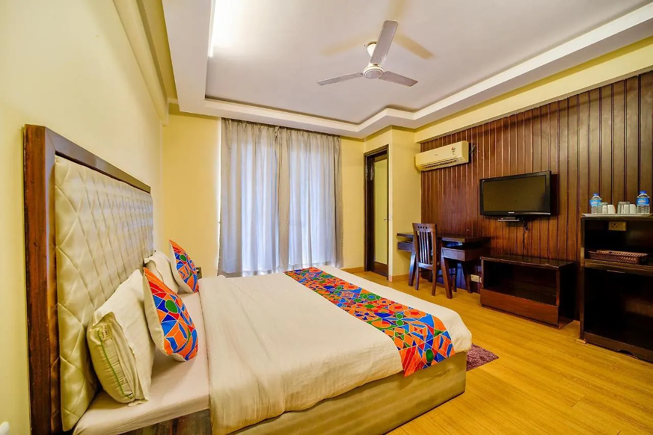 Fabhotel Rivlet Gurgaon Hotel